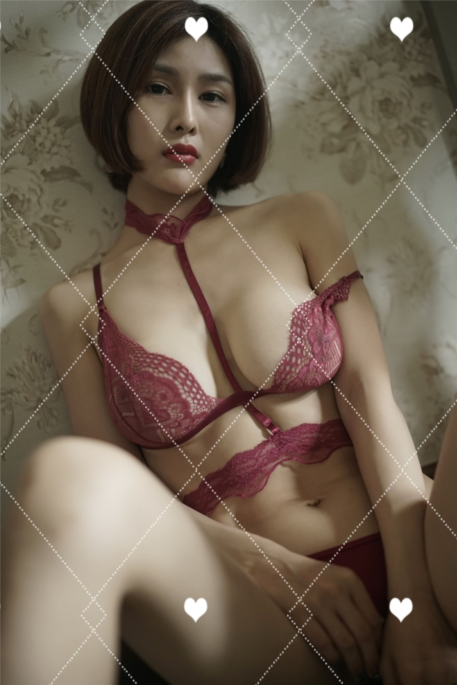 巨乳女神闫盼盼8月最新WSG写真